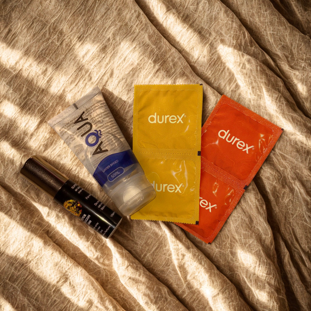 Lubrifiant et préservatifs inclus pour une expérience sécurisée dans la box coquine Lechebox